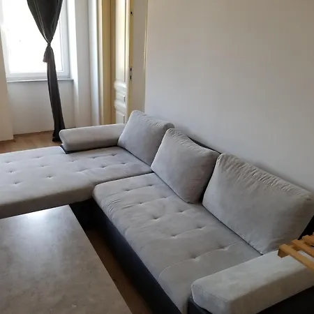 דירה 3 Separate Rooms, Shared Toilet, Kitchen, Balcony רייקה